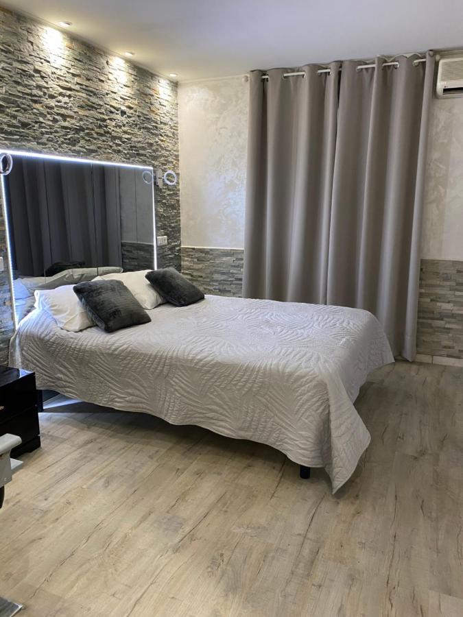 Hotel Le Derby Кань-сюр-Мер Екстер'єр фото